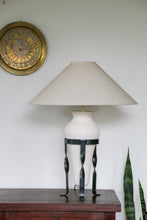 Load image into Gallery viewer, Pair of Vintage Table Lamps
