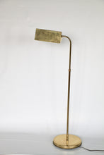 Load image into Gallery viewer, Adjustable Brass Floor Lamp
