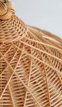 Load image into Gallery viewer, Woven Basket with Lid
