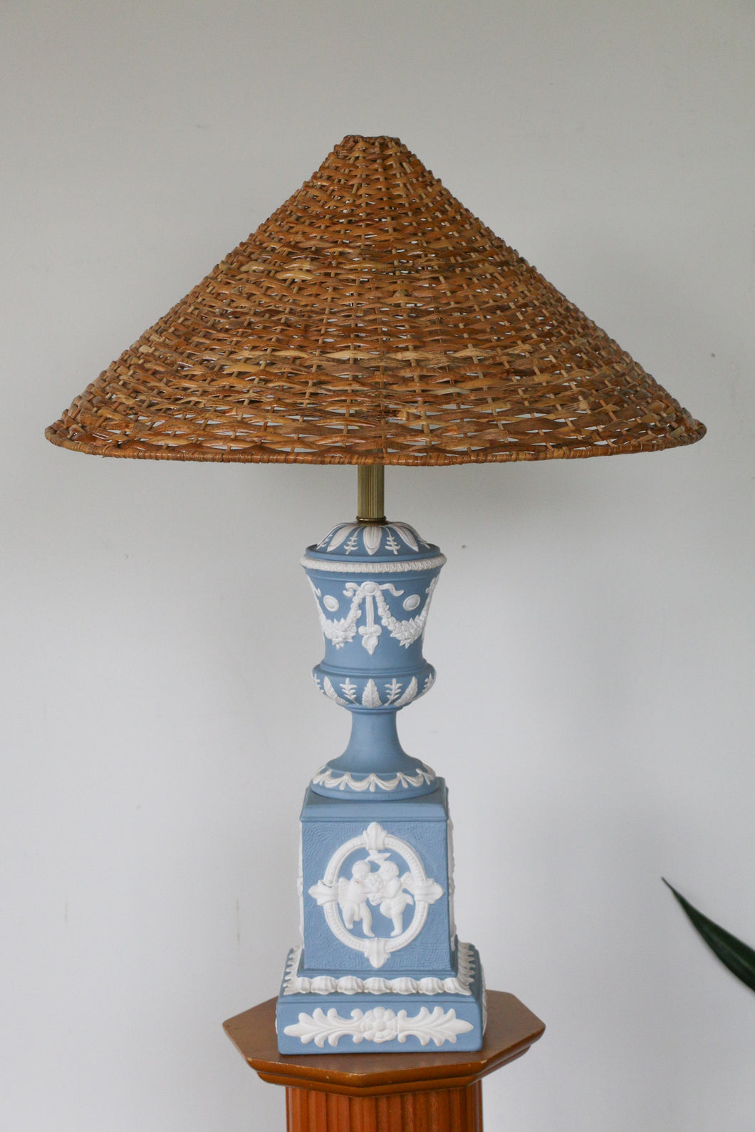 Wedgwood Style Jasperware Table Lamp