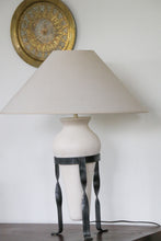 Load image into Gallery viewer, Pair of Vintage Table Lamps
