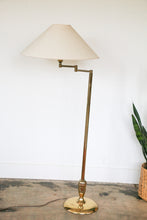 Load image into Gallery viewer, Vintage Brass Floor Lamp
