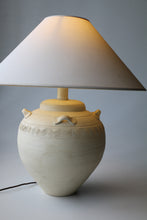 Load image into Gallery viewer, Ceramic Table Lamp
