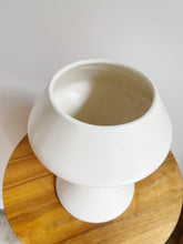 Load image into Gallery viewer, Heager Mid Century Modern Ceramic Planter
