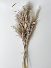 Load image into Gallery viewer, Dried Flower Arrangement
