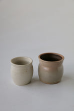 Load image into Gallery viewer, Pair of Ceramic Pots / Planters
