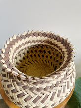 Load image into Gallery viewer, Rarámuri Handmade Woven Basket // Planter // Vase
