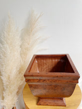 Load image into Gallery viewer, Faux Burled Wood Footed Planter
